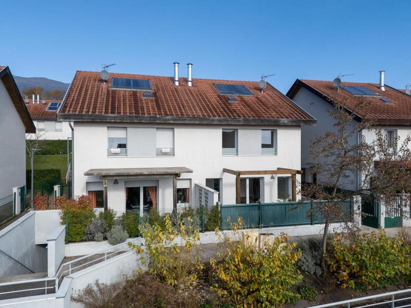 Maison jumelée - 112 m² - 6 pièces