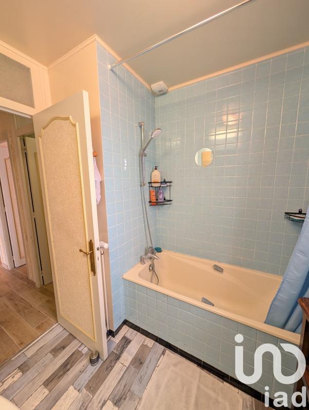 Maison - 99 m² - 5 pièces