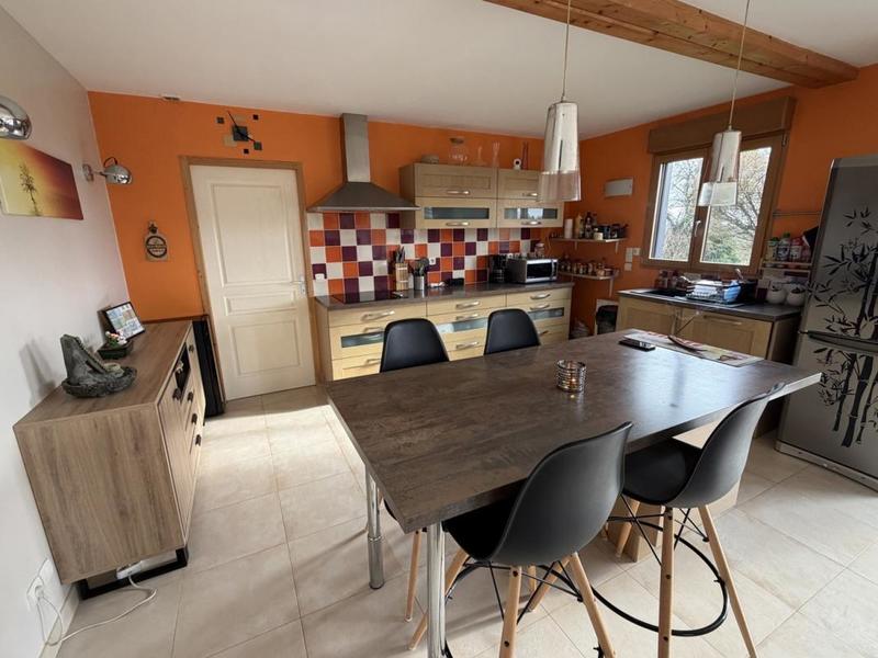 Maison - 141 m² - 6 pièces