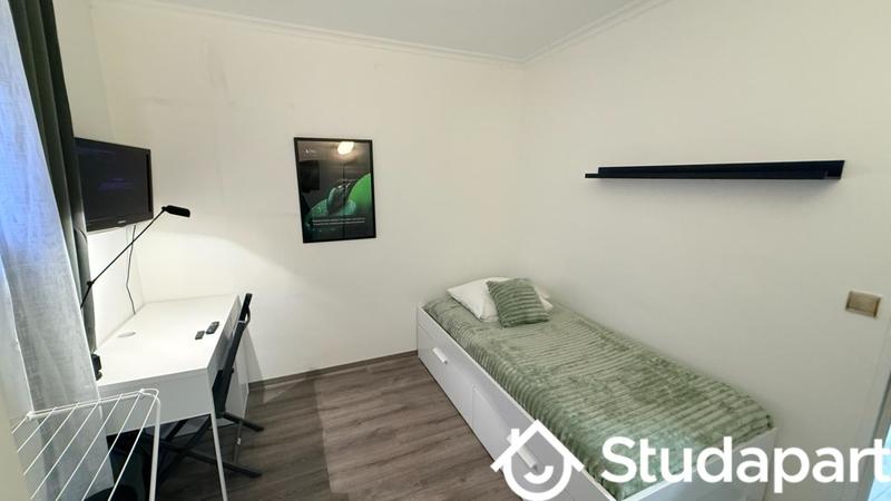 Chambre - 10 m² - 1 pièce