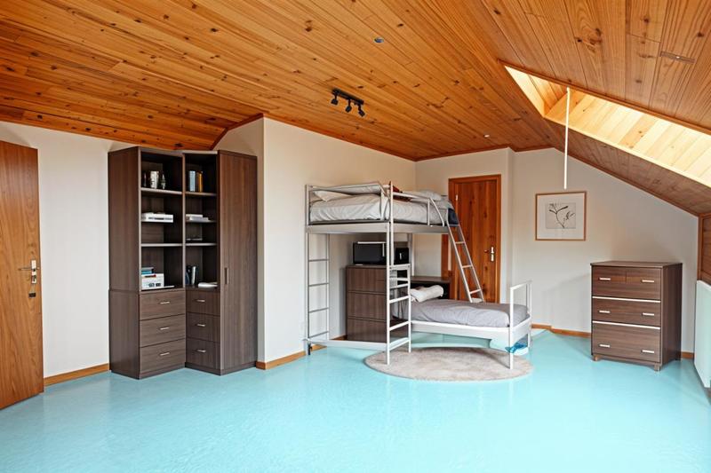 Maison - 230 m² - 8 pièces