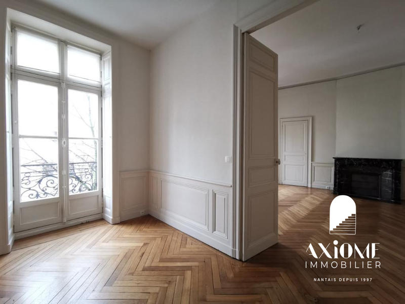 Appartement - 99 m² - 3 pièces
