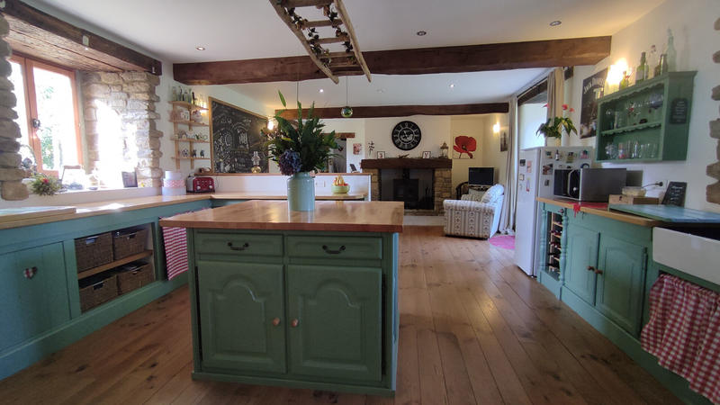 Maison - 205 m² - 8 pièces