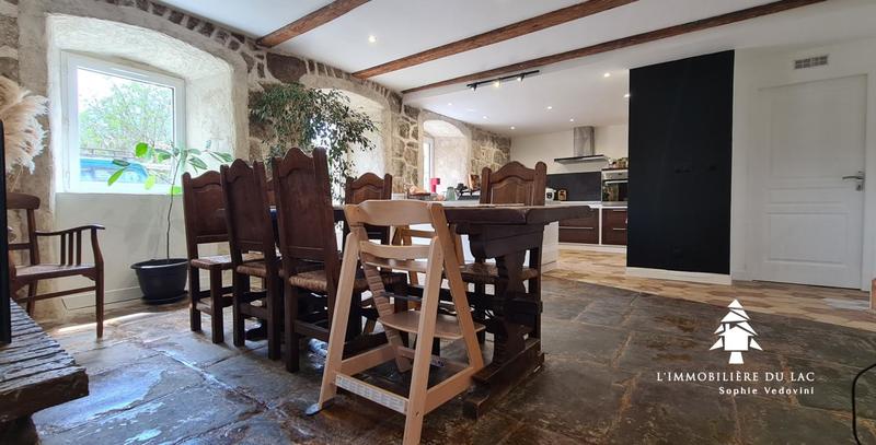 Maison en pierre - 170 m² - 6 pièces