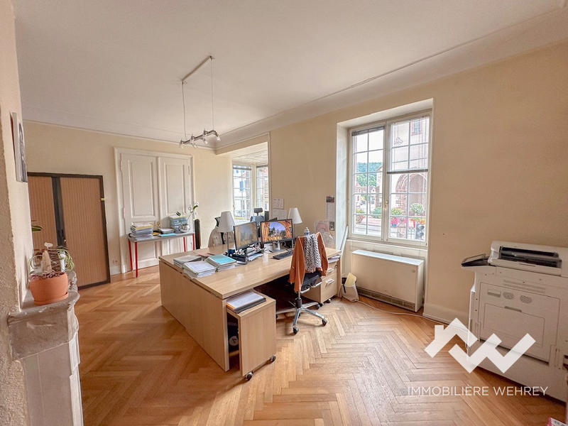 Local d'activités - 82 m²