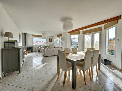 Maison - 128 m² - 5 pièces