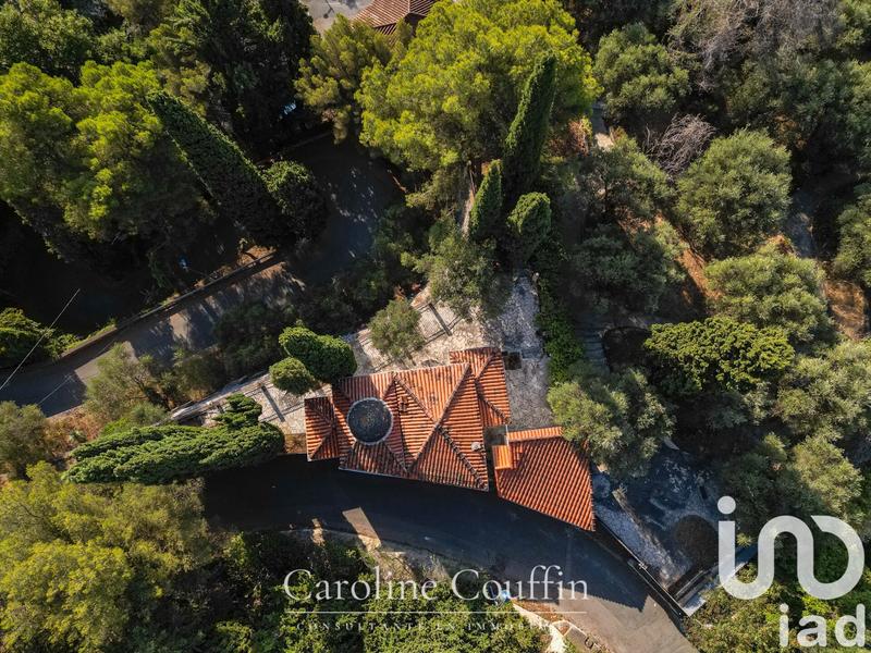 Maison - 500 m² - 15 pièces