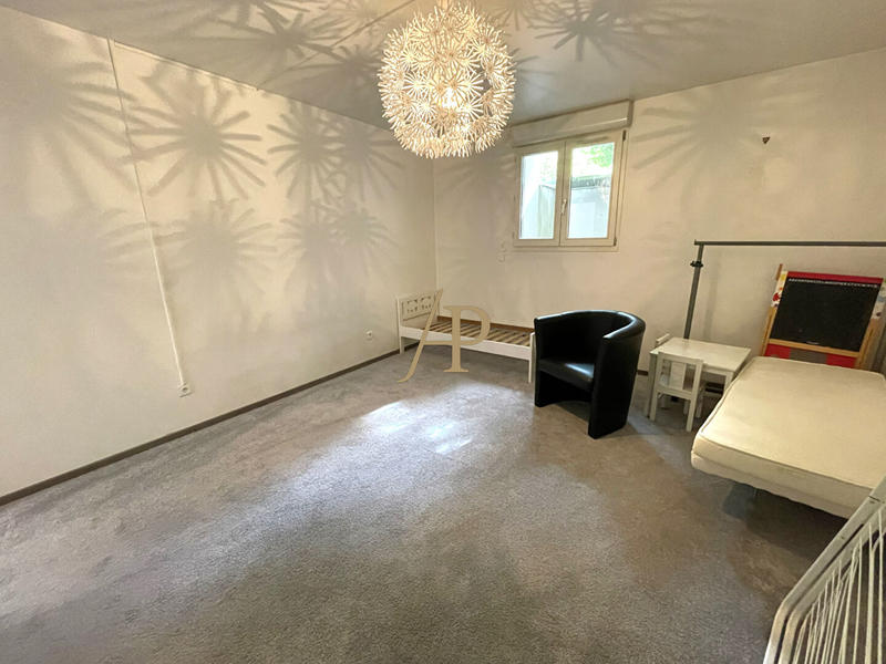 Appartement - 92 m² - 5 pièces