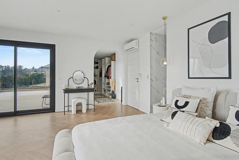 Maison - 182 m² - 6 pièces