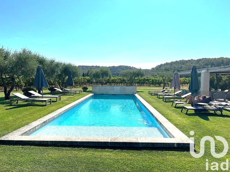 Maison - 420 m² - 14 pièces