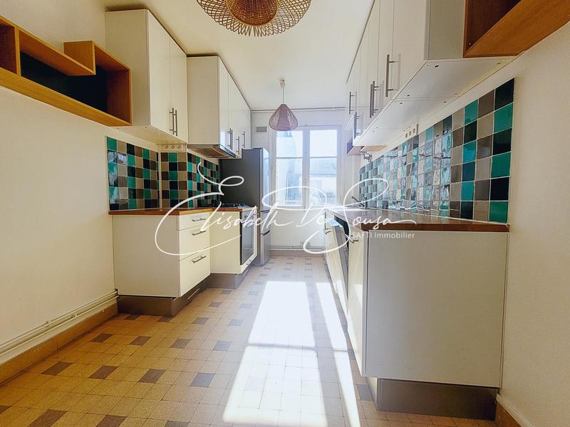 Appartement - 144 m² - 6 pièces