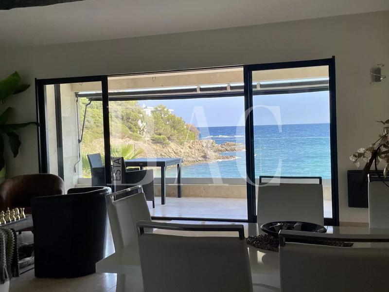 Villa - 200 m² - 7 pièces