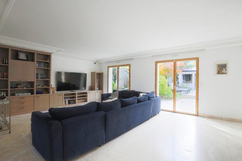 Villa - 192 m² - 6 pièces