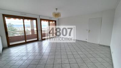 Appartement - 93 m² - 4 pièces