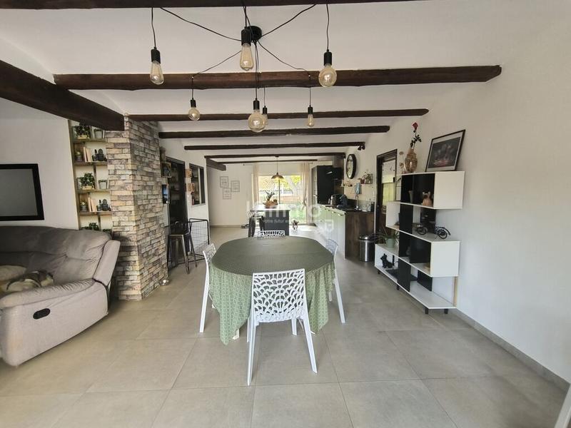 Propriété - 260 m² - 9 pièces