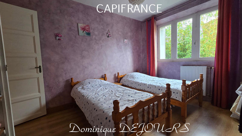 Maison - 224 m² - 7 pièces