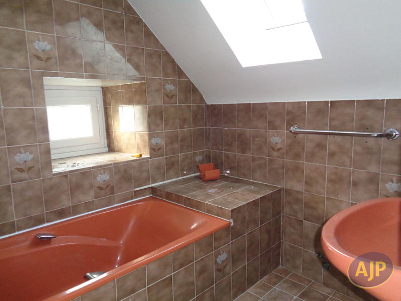 Maison - 108 m² - 6 pièces