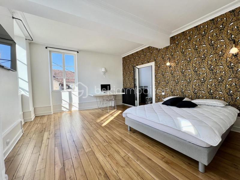 Maison - 148 m² - 7 pièces