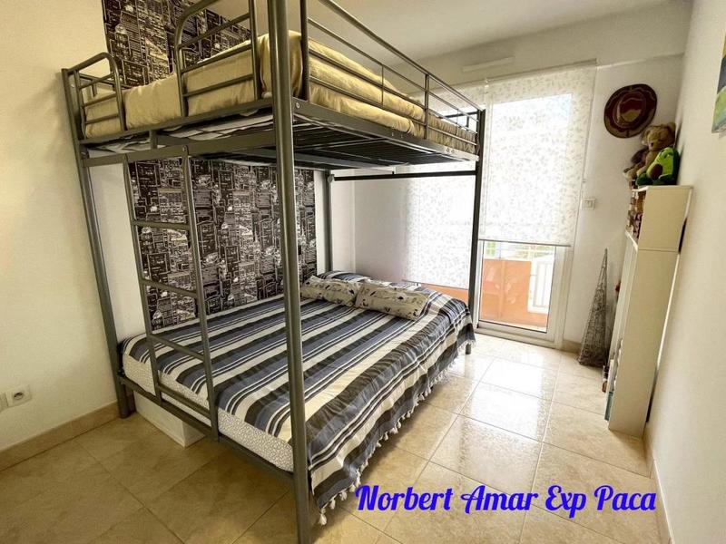 Appartement - 100 m² - 5 pièces