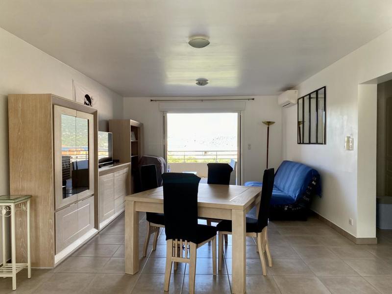 Appartement - 77 m² - 3 pièces