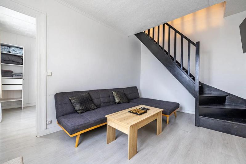 Appartement - 95 m² - 7 pièces