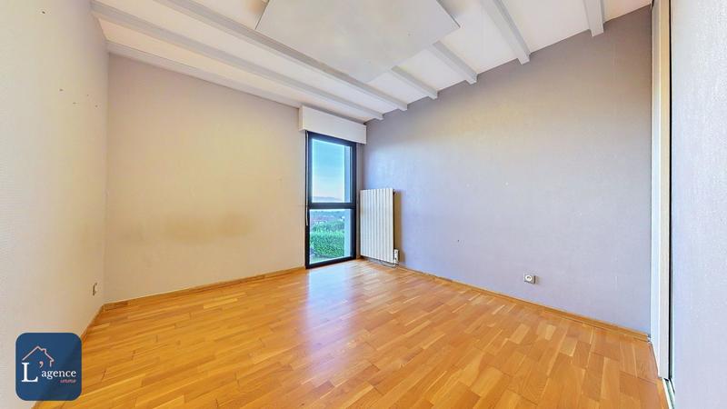 Maison - 174 m² - 6 pièces