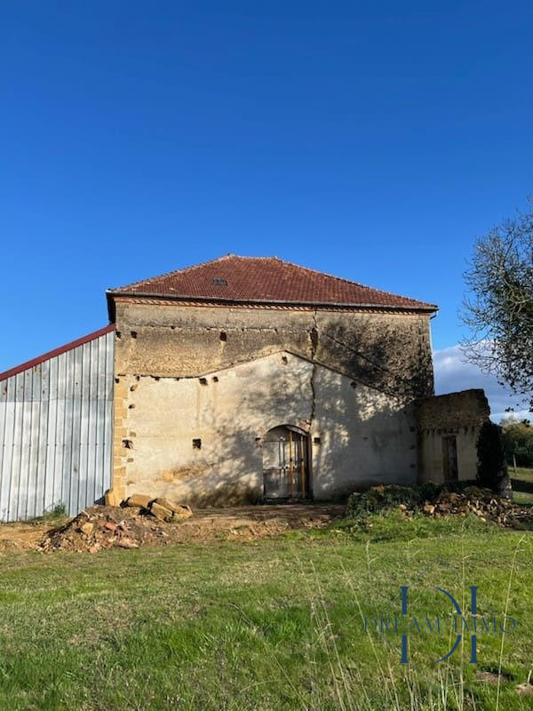 Maison - 200 m² - 9 pièces