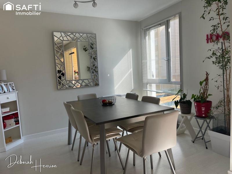 Appartement - 96 m² - 5 pièces