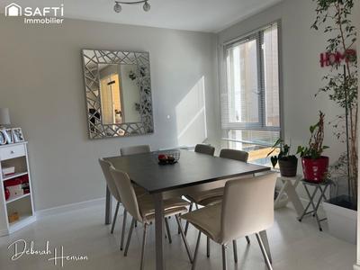 Appartement - 96 m² - 5 pièces