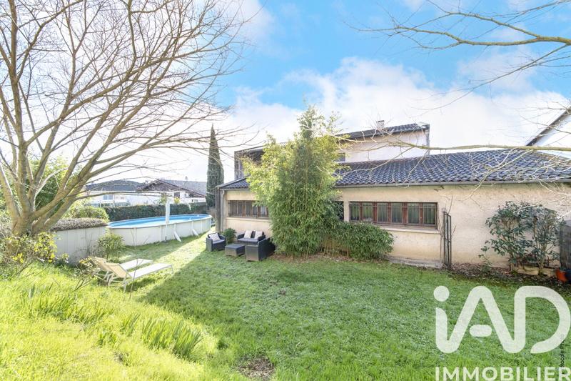 Maison - 201 m² - 6 pièces