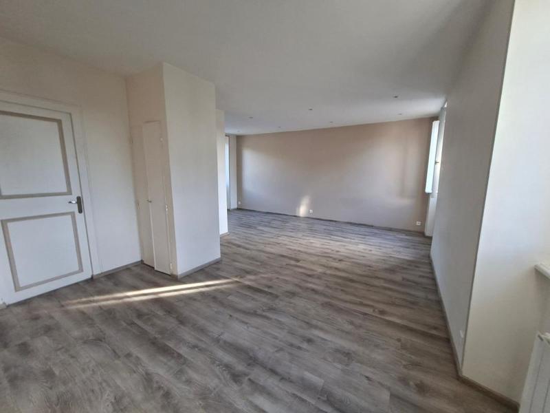 Maison - 185 m² - 6 pièces