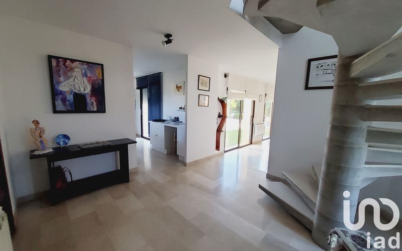 Maison - 179 m² - 6 pièces