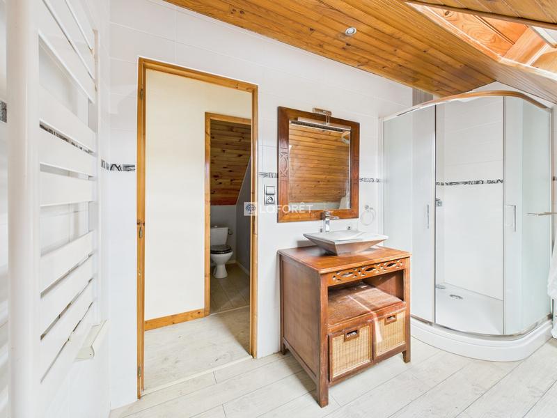 Maison - 187 m² - 6 pièces