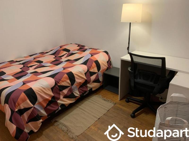 Chambre - 15 m² - 1 pièce