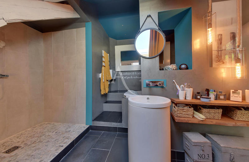 Appartement - 90 m² - 4 pièces