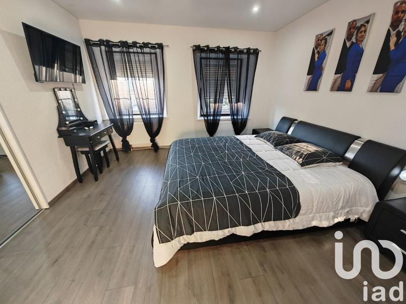 Maison - 329 m² - 10 pièces