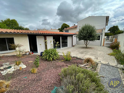 Maison - 120 m² - 5 pièces