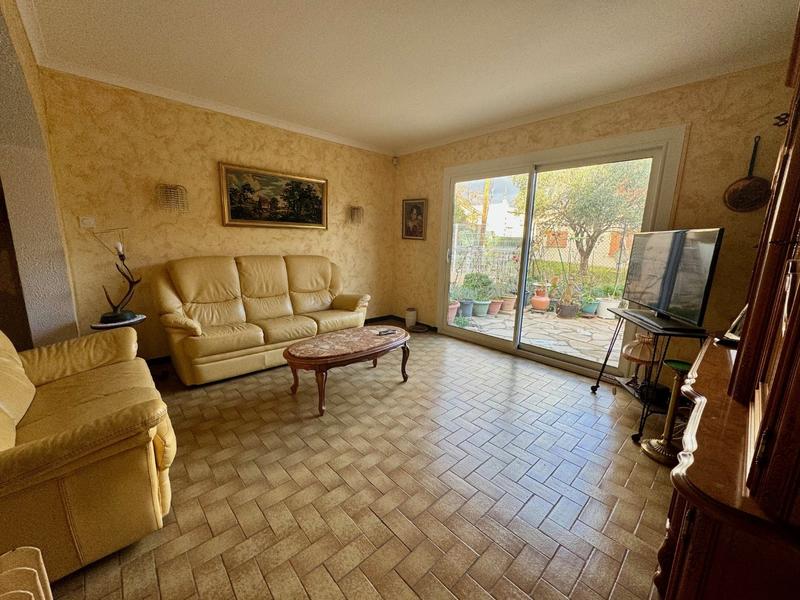 Maison - 99 m² - 5 pièces