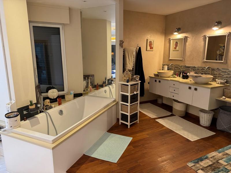 Maison contemporaine - 169 m² - 5 pièces