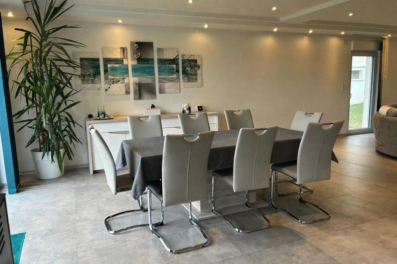 Maison - 197 m² - 7 pièces