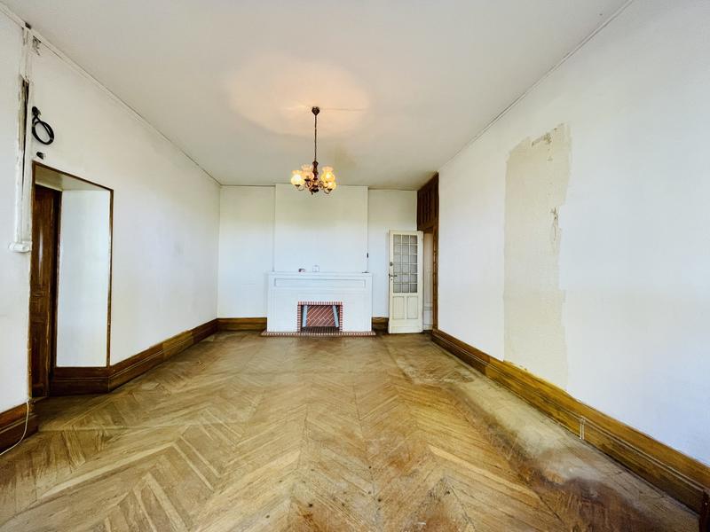 Maison traditionnelle - 200 m² - 8 pièces