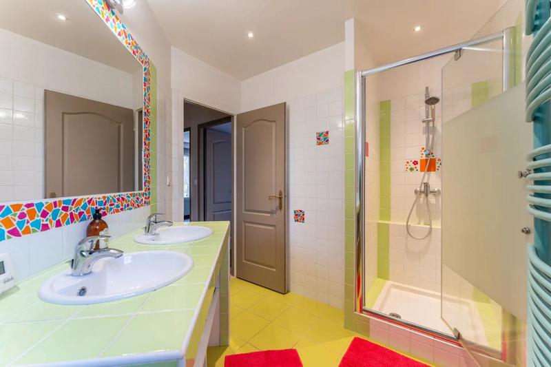 Maison - 170 m² - 6 pièces