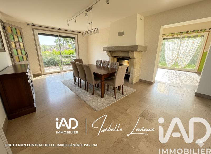 Maison - 206 m² - 8 pièces