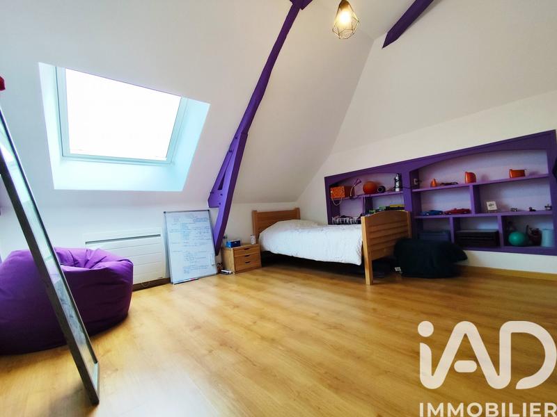 Maison - 230 m² - 8 pièces