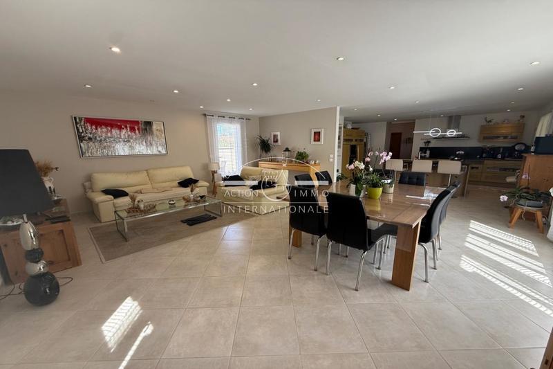 Villa - 152 m² - 5 pièces