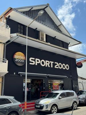 Local commercial - 851 m²