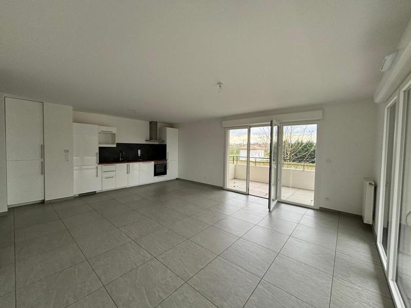 Appartement - 96 m² - 4 pièces