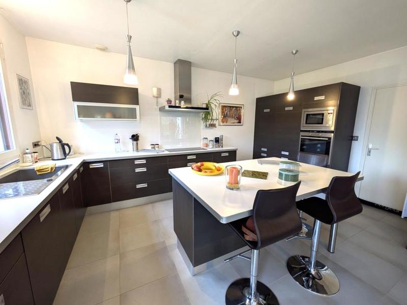 Maison - 150 m² - 7 pièces