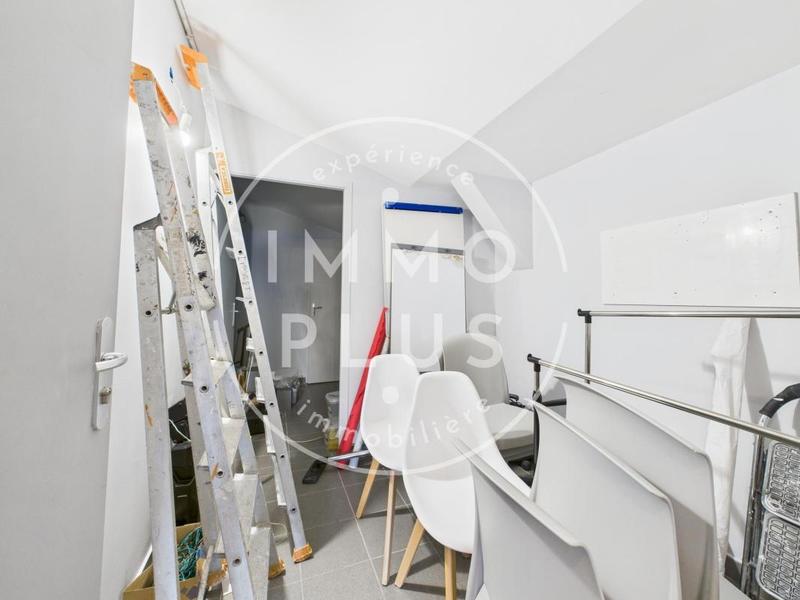 Bureau - 140 m² - 1 pièce