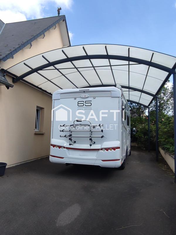 Maison - 200 m² - 7 pièces